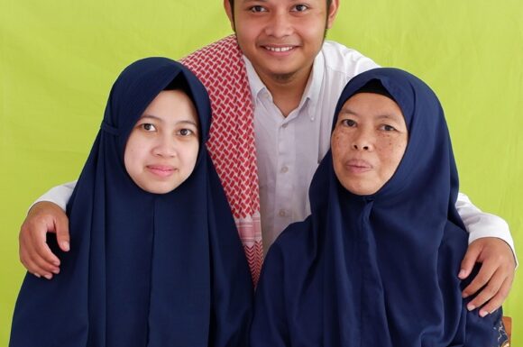 APA KATA TEH NIA MENGENAI SANTRI ZAMAN SEKARANG?