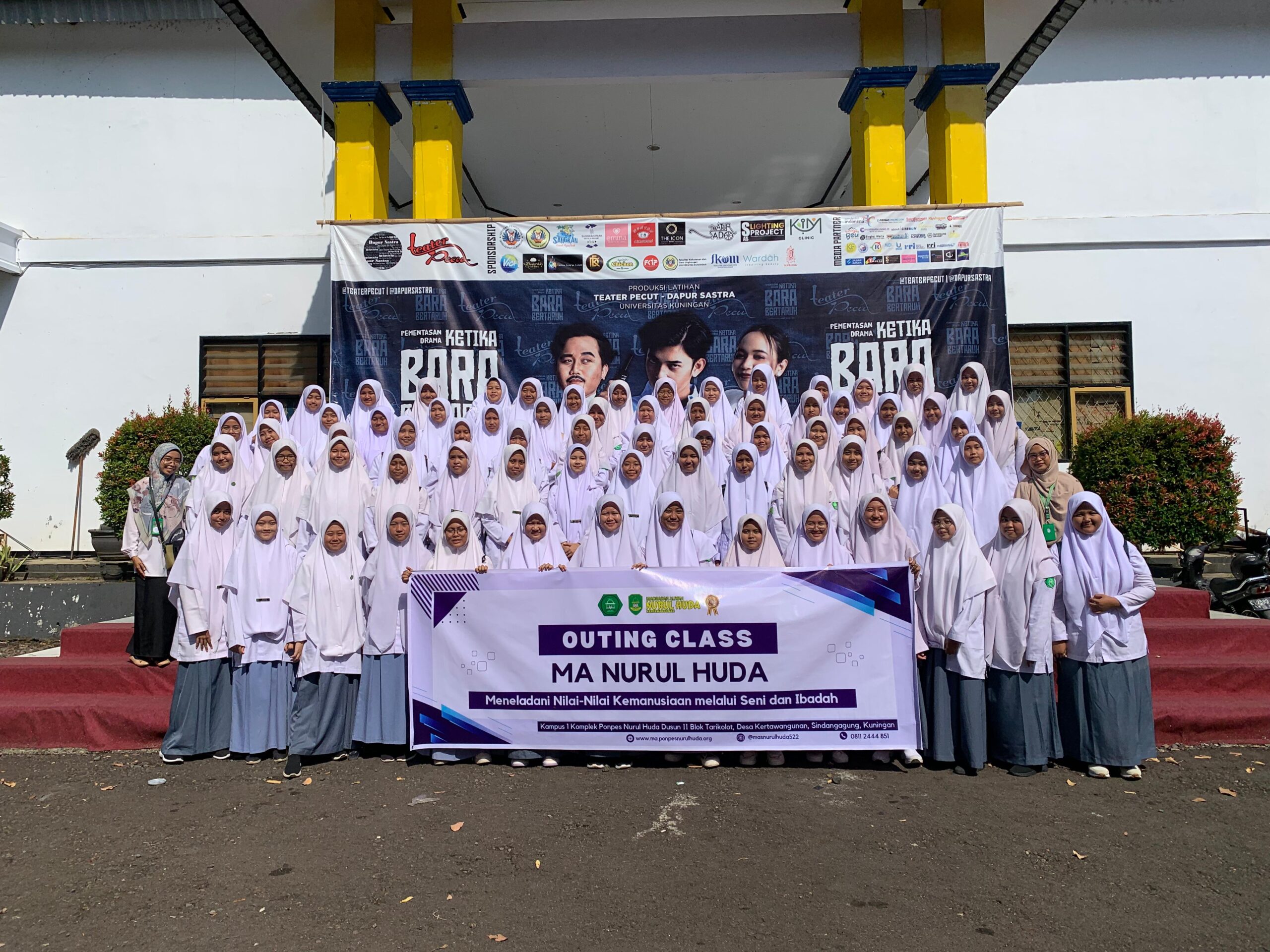 Kegiatan Outing Class Madrasah Aliyah Nurul Huda ke Universitas Kuningan