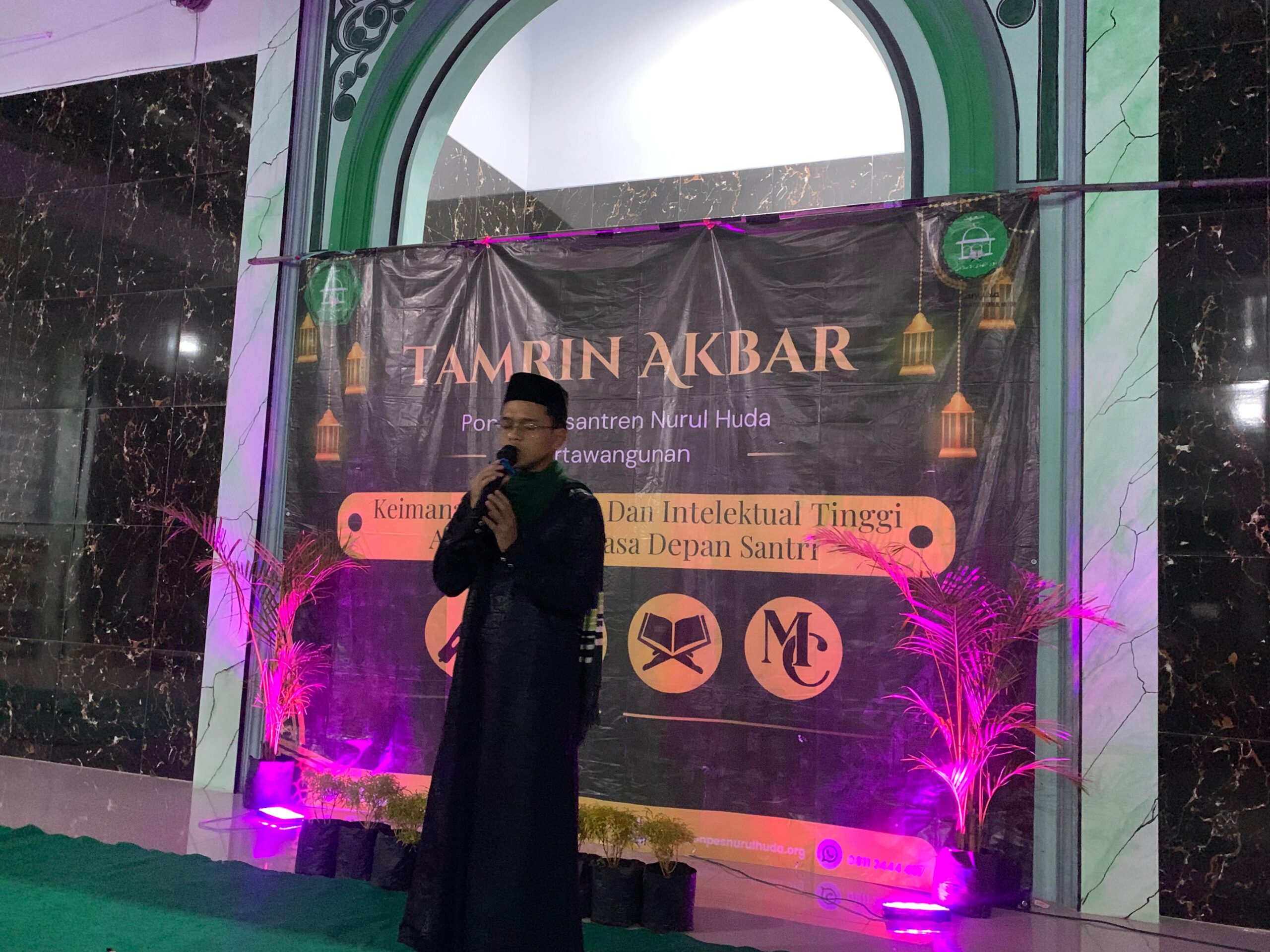 Tamrin Akbar : Keimanan yang Kuat dan Intelektual yang Tinggi adalah Bekal Masa Depan Santri