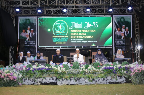 PUNCAK MILAD KE-35 PONDOK PESANTREN NURUL HUDA KERTAWANGUNAN BERLANGSUNG MERIAH DAN KHIDMAT