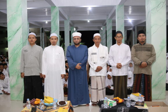 MUHADOROH ILMIAH BERSAMA SYEIKH DR. AMMAR AZMI AR-RAFATI AL-JAILANI DARI PALESTINA