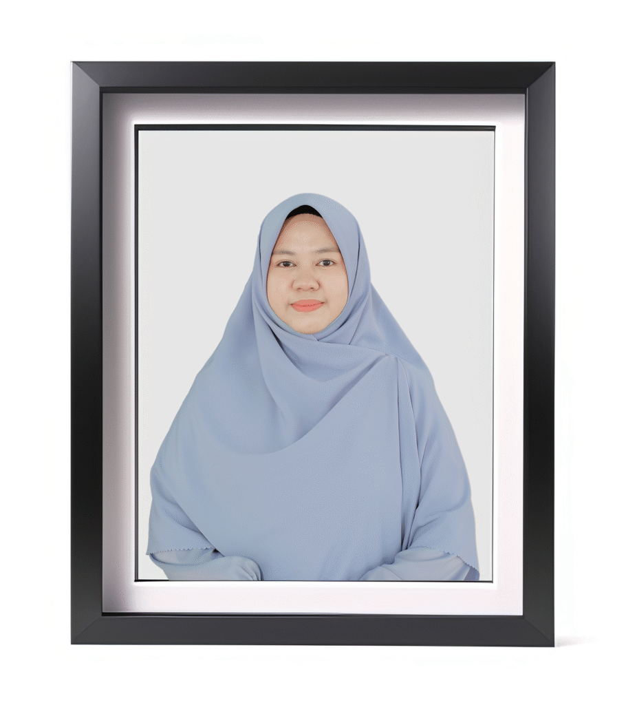 Usth. Rika Riqoyatussyaroh, S,Pd.