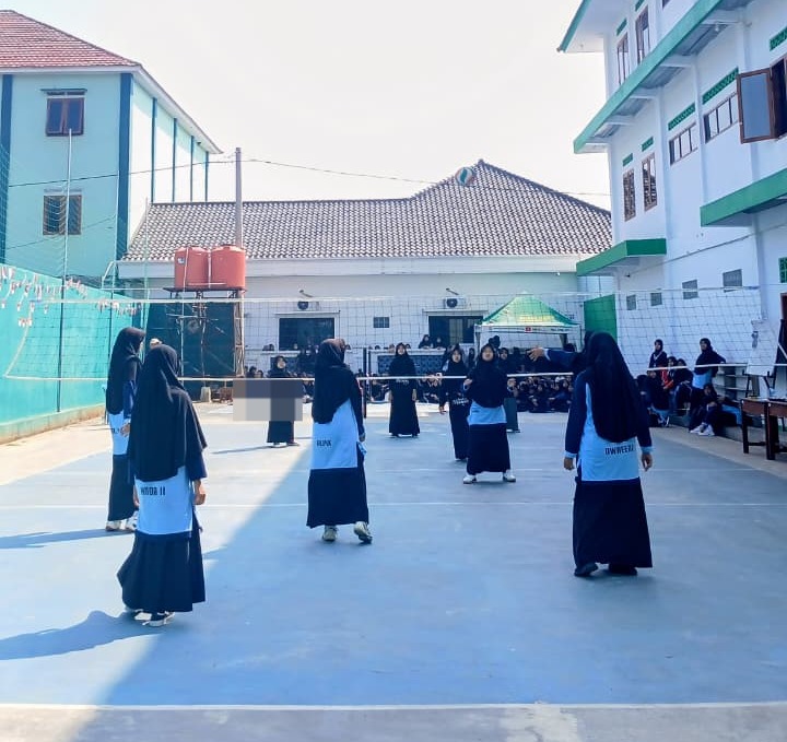 TURNAMEN VOLI SANTRI PUTRI BERLANGSUNG MERIAH, PERERAT SILATURAHMI ANTARPONDOK PESANTREN